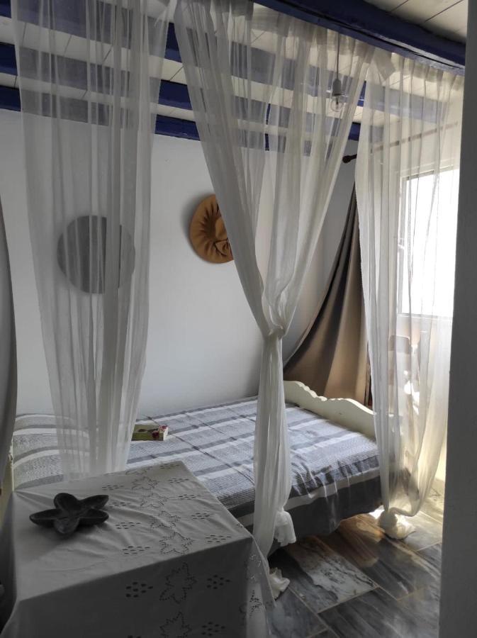 Malli Sea House Mamádhos Buitenkant foto